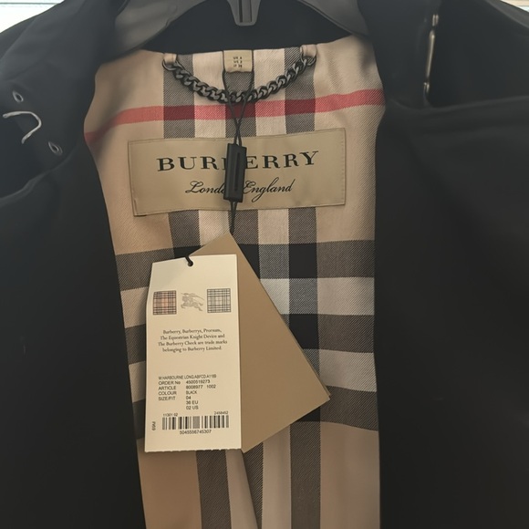 Burberry trench coat w/ check interior NWT - Picture 4 of 4